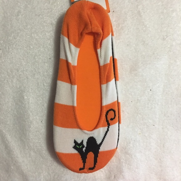 NWT Halloween cat slippers 🎃 - Picture 2 of 5